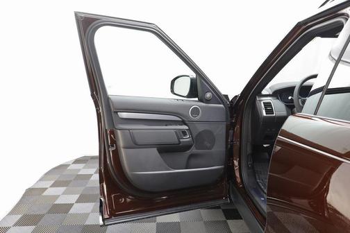 2026 Land Rover Discovery 