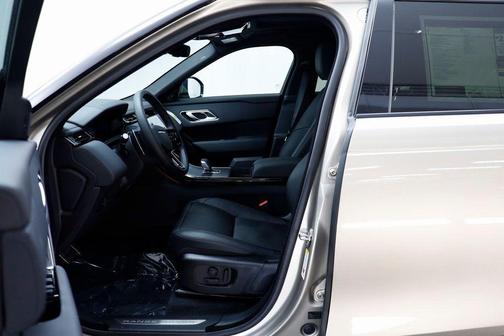 2026 Land Rover Range Rover Velar P400 Dynamic SE
