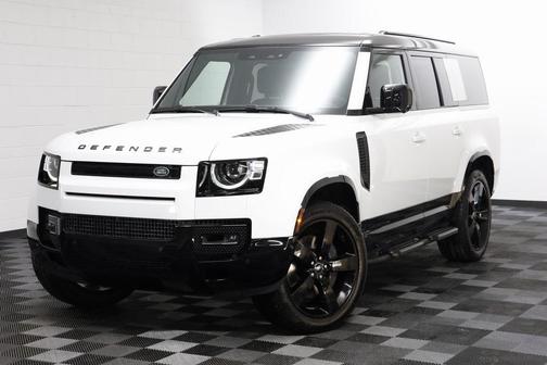 2025 Land Rover Defender 130 P400 X-Dynamic SE