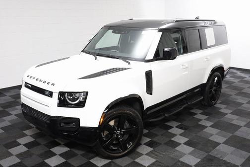 2025 Land Rover Defender 130 P400 X-Dynamic SE