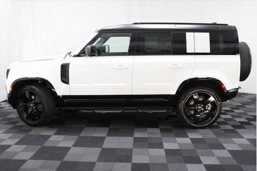 2025 Land Rover Defender 110 P400 X-Dynamic SE