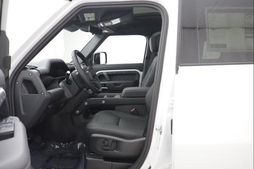 White 2026 Land Rover Defender X-Dynamic SE