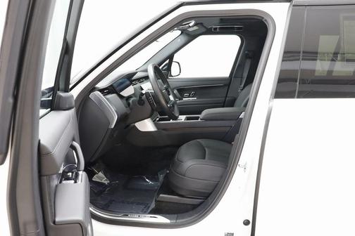 2025 Land Rover Range Rover P530 SE 7 Seat