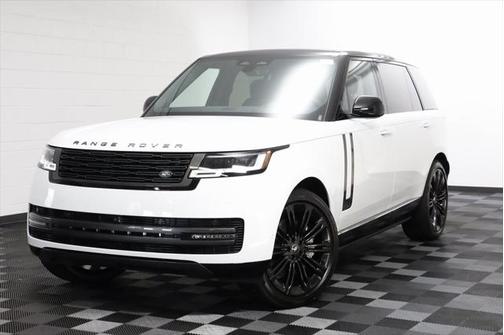 2025 Land Rover Range Rover P530 SE 7 Seat