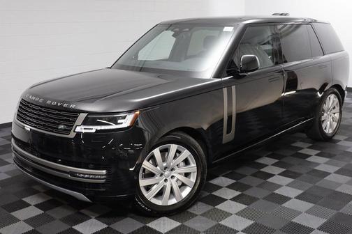 2025 Land Rover Range Rover SE