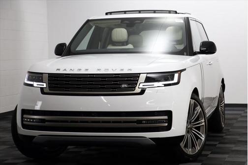2025 Land Rover Range Rover P400 SE