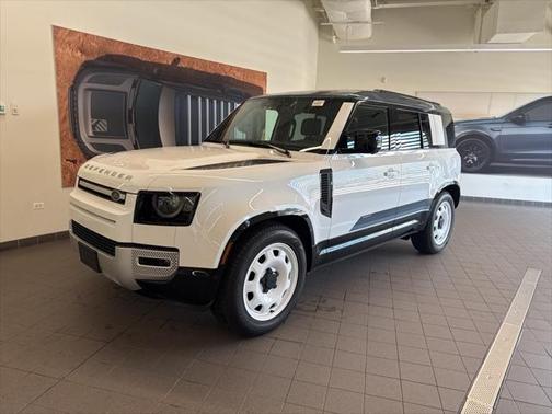 2025 Land Rover Defender 110 P400 S