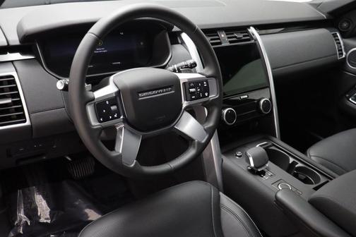 2025 Land Rover Discovery P300 S