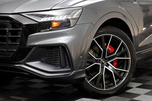2020 Audi Q8 55 Prestige