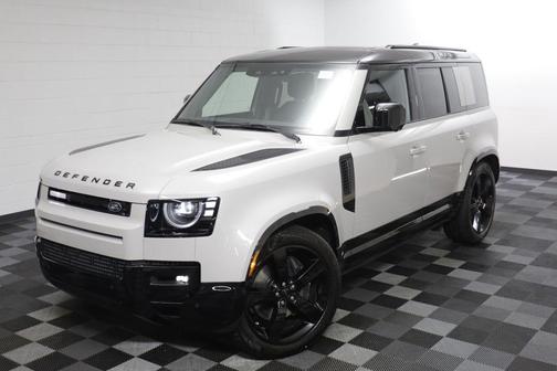 Borasco Grey Metallic 2026 Land Rover Defender X-Dynamic SE