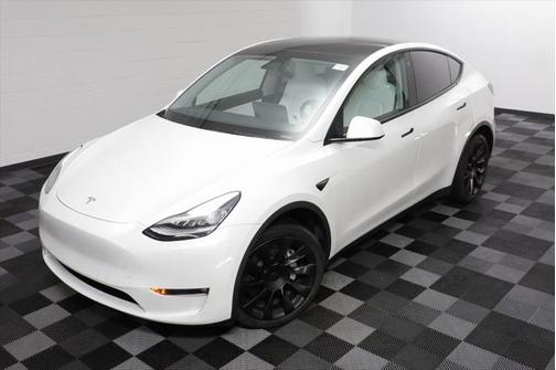 2022 Tesla Model Y Long Range Dual Motor All-Wheel Drive