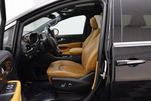 2021 Chrysler Pacifica L