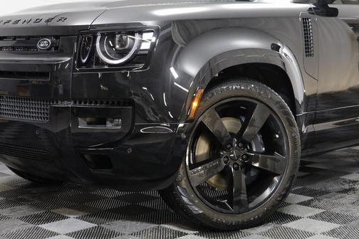 2026 Land Rover Defender X-Dynamic SE