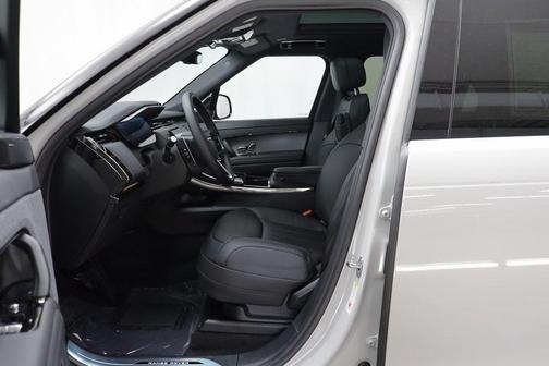 Borasco Grey Metallic 2025 Land Rover Range Rover Sport SE