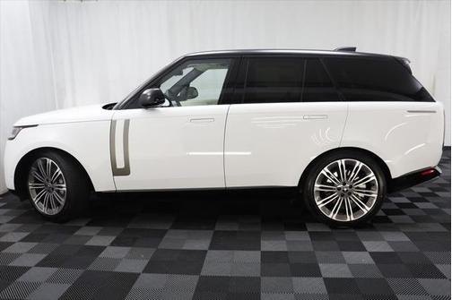 2025 Land Rover Range Rover P530 SE