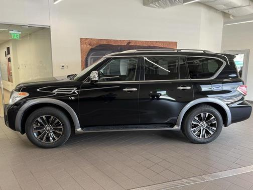 2017 Nissan Armada Platinum