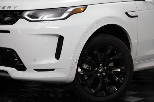 2025 Land Rover Discovery Sport S