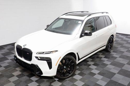 2025 BMW X7 M60i