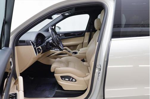 2020 Porsche Cayenne Base