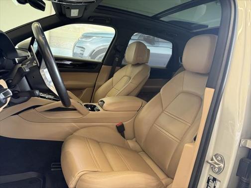 2020 Porsche Cayenne Base