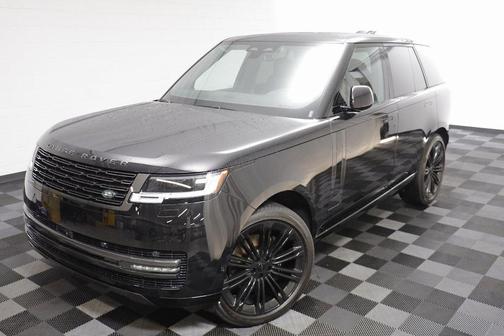 2026 Land Rover Range Rover SE