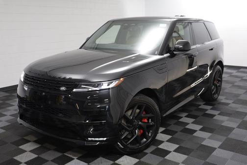 Santorini Black Metallic 2026 Land Rover Range Rover Sport SE
