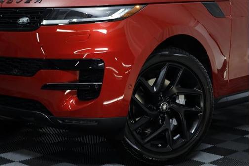 2025 Land Rover Range Rover Sport SE
