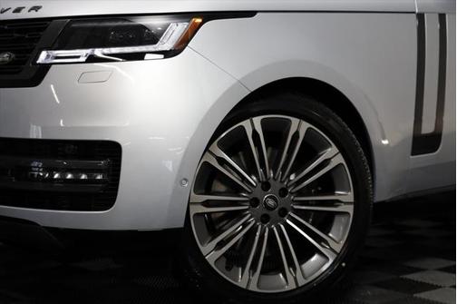 2025 Land Rover Range Rover P530 SE 7 Seat