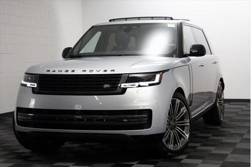 2025 Land Rover Range Rover P530 SE 7 Seat