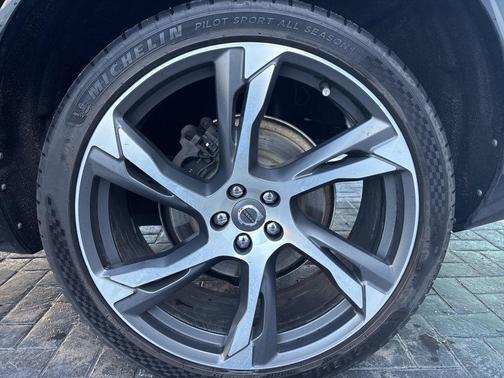 2018 Volvo XC90 T6 Inscription