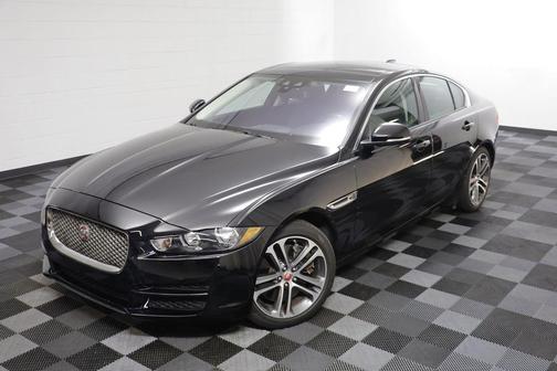 2017 Jaguar XE 35t Premium