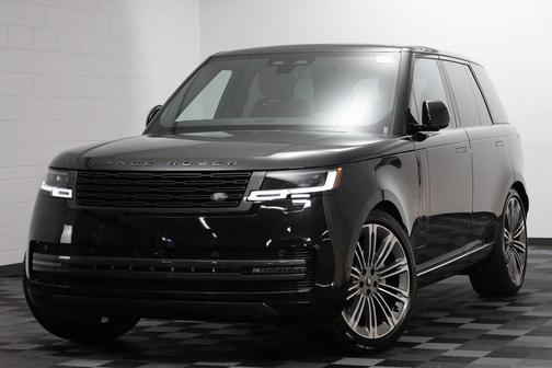 2025 Land Rover Range Rover SE