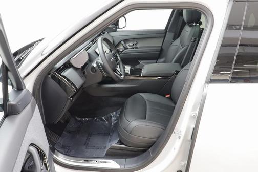 2026 Land Rover Range Rover Sport SE