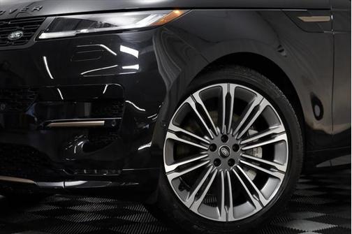 2025 Land Rover Range Rover Sport SE