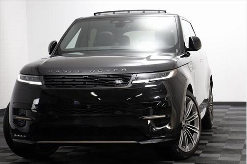 2025 Land Rover Range Rover Sport SE