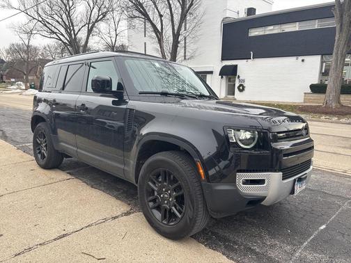 2024 Land Rover Defender 110 P400 S