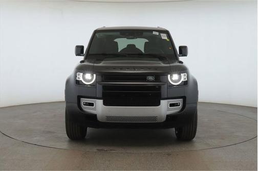 2024 Land Rover Defender 110 P400 S