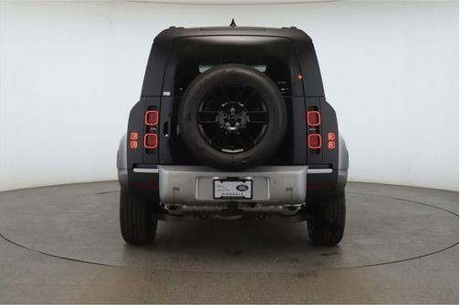 2024 Land Rover Defender 110 P400 S