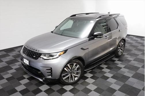2024 Land Rover Discovery P300 Dynamic SE