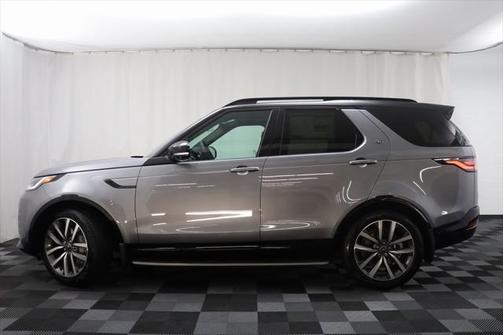 2024 Land Rover Discovery P300 Dynamic SE