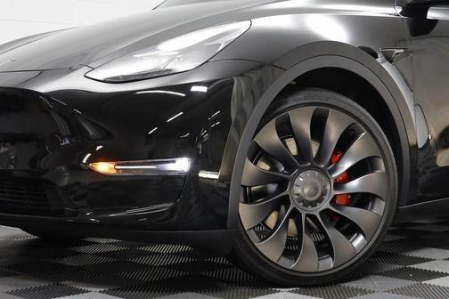 2024 Tesla Model Y Performance Dual Motor All-Wheel Drive