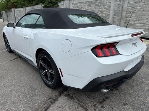 Oxford White 2025 Ford Mustang EcoBoost Premium