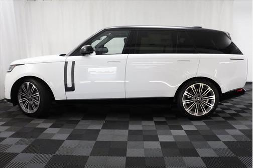 2025 Land Rover Range Rover P530 SE 7 Seat