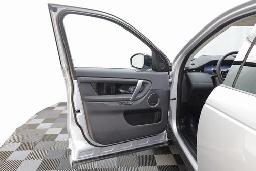 2025 Land Rover Discovery Sport S