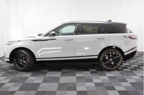2026 Land Rover Range Rover Velar Dynamic SE