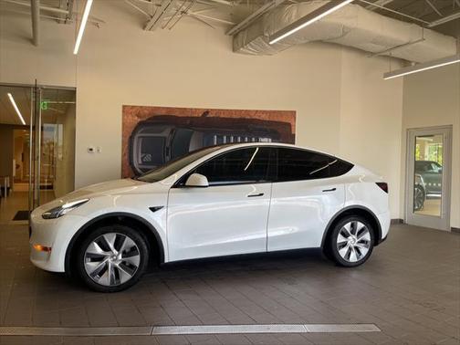 2020 Tesla Model Y Long Range