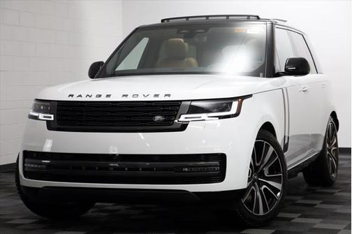 2025 Land Rover Range Rover P550e SE