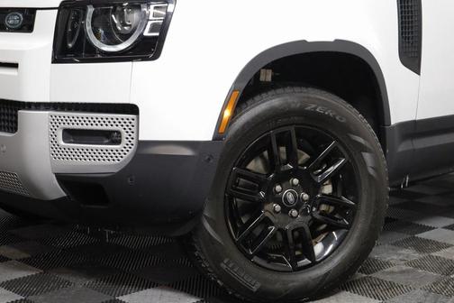 2025 Land Rover Defender 110 P300