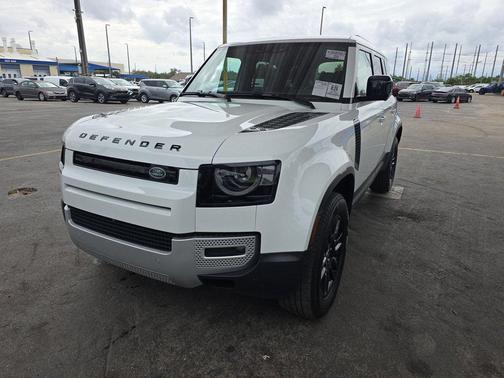 2025 Land Rover Defender 110 P300