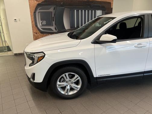 2021 GMC Terrain SLE